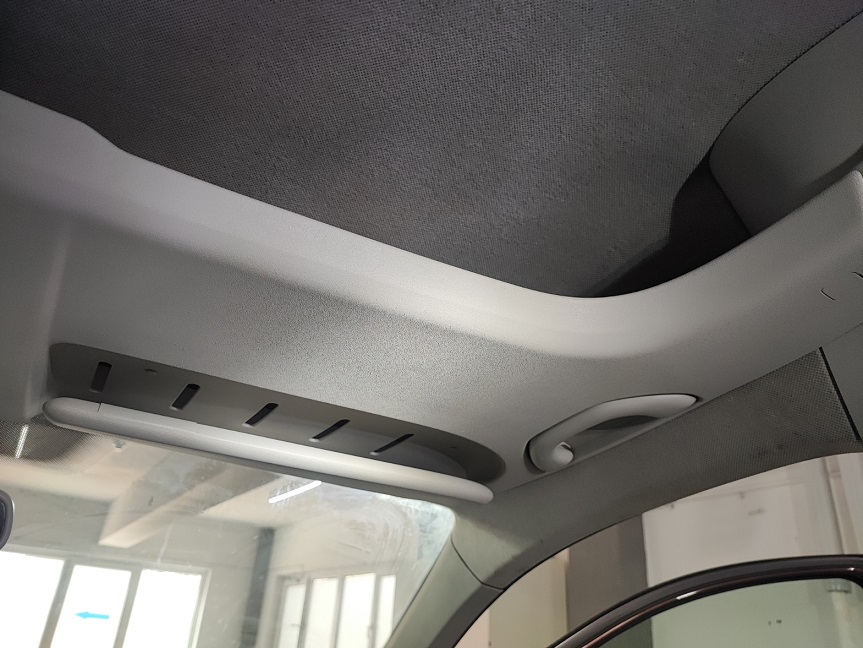 ArtmiC Car Clean schafft Abhilfe auch bei extremen Fällen im Autointerieur